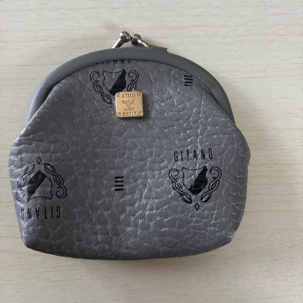 Vintage Gitano Status Collection KissLock Closure Coin Purse 1990s Retro Gray